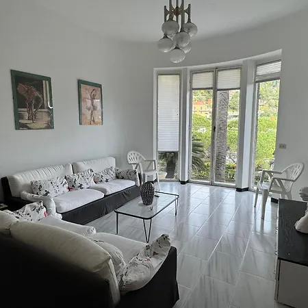 The Castle - In Con Splendido Giardino *